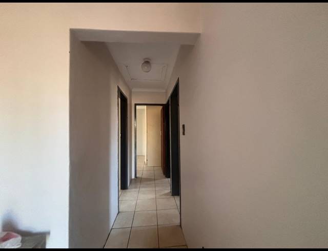 3 BEDROOM HOUSE TO LET IN BLOEMSIDE